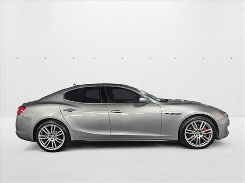 2018 Maserati Ghibli Base