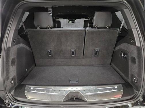 2022 Cadillac Escalade Luxury