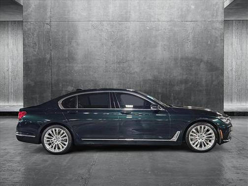 2019 BMW 750 I