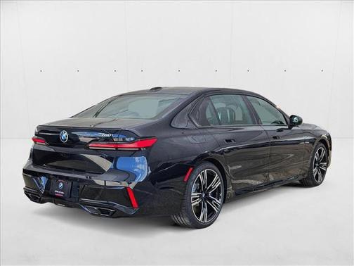 2025 BMW 760 i xDrive