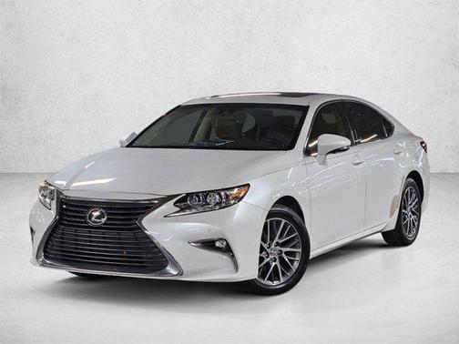 Eminent White Pearl 2016 Lexus ES 350 Base