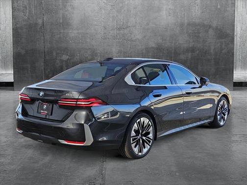 2025 BMW 530 i