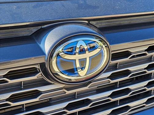 2020 Toyota RAV4 Hybrid SE