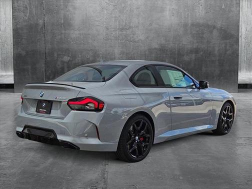 2025 BMW M240 i xDrive