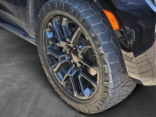 2022 GMC Yukon 4WD AT4