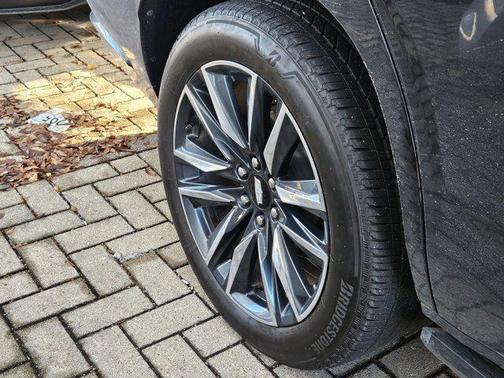 2024 Cadillac Escalade Sport