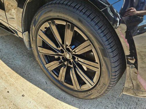 2023 Land Rover Range Rover Sport SE