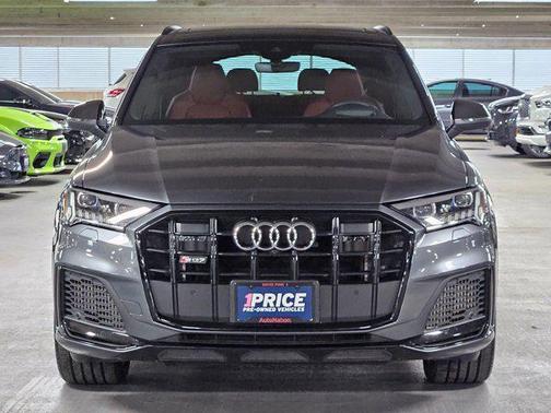 Daytona Gray Pearl Effect 2024 Audi SQ7 4.0T Prestige