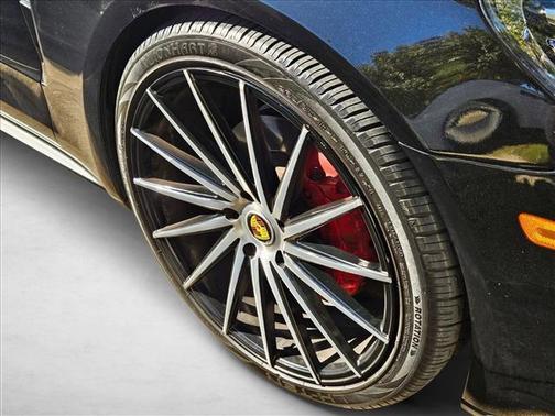 2020 Porsche Panamera RWD