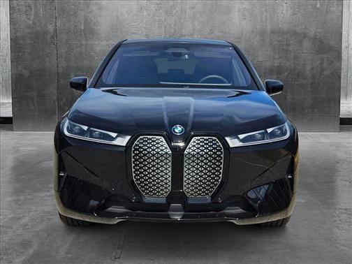 2025 BMW iX xDrive50