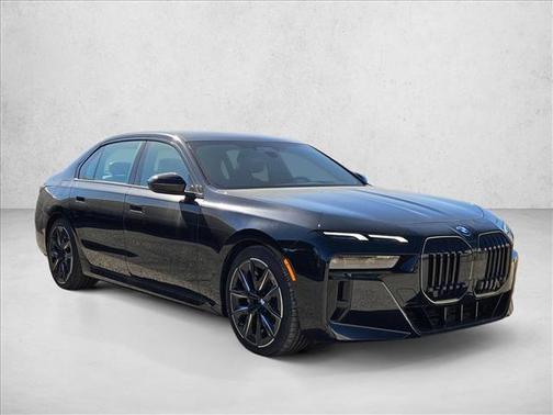 2025 BMW 760 xDrive