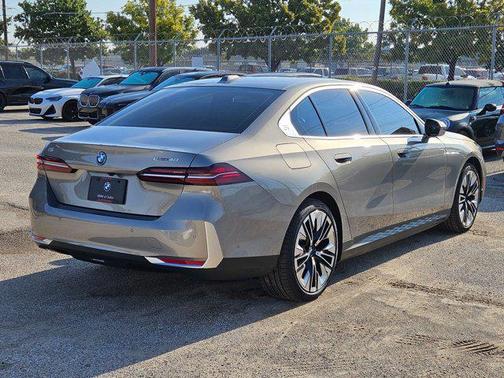 2026 BMW i5 eDrive40