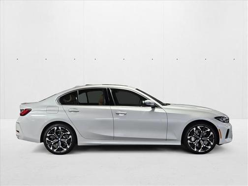 2025 BMW 330 i