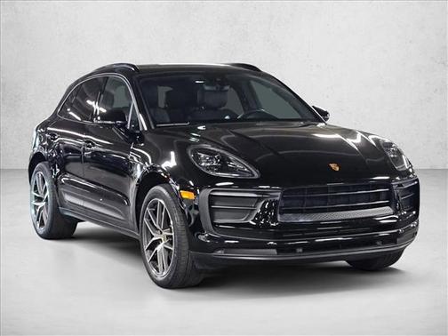 2022 Porsche Macan AWD