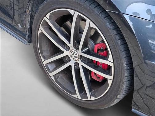 2017 Volkswagen Golf GTI 2.0T S 4-Door