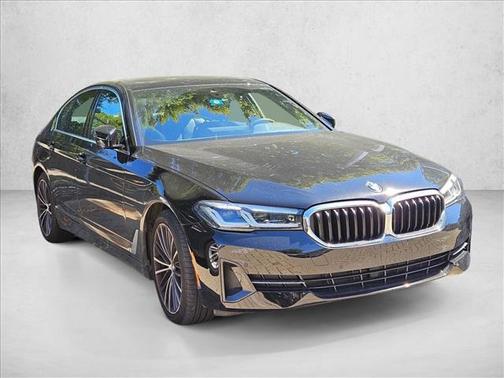 2022 BMW 530 i