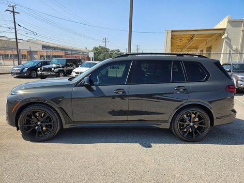 2026 BMW X7 M60i