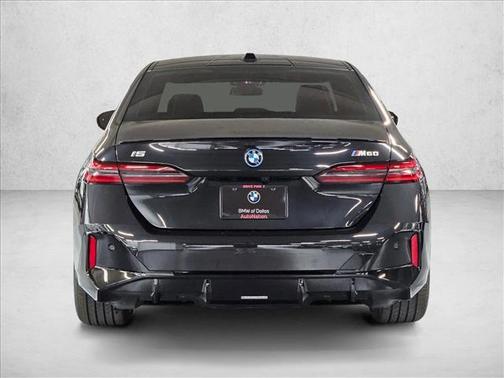 Black Sapphire Metallic 2026 BMW i5 M60
