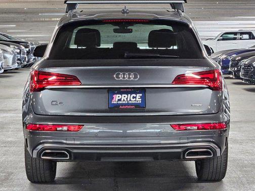 Daytona Gray Pearl Effect 2022 Audi Q5 45 S line Premium