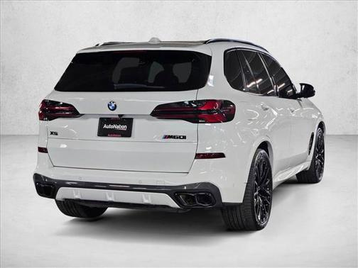 2024 BMW X5 M60i