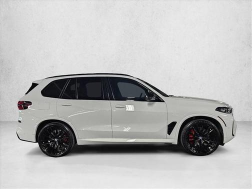 2024 BMW X5 M60i