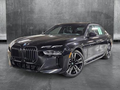 2025 BMW 750e i xDrive