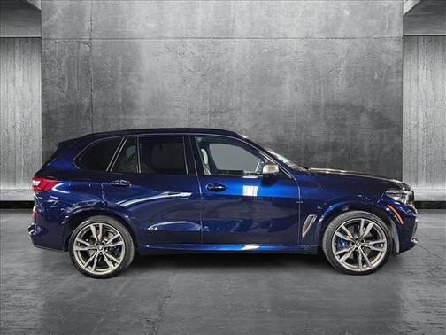 2022 BMW X5 M50i