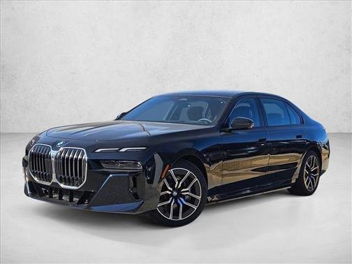 2026 BMW 750e i xDrive