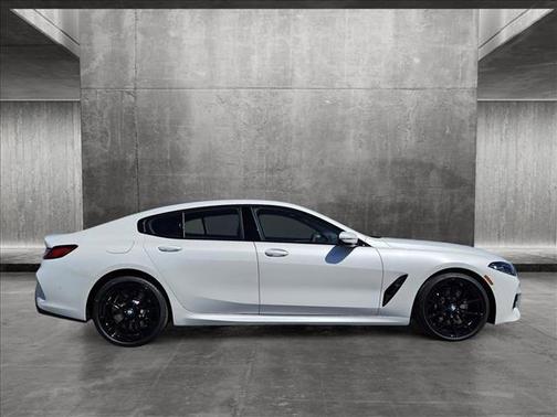 2024 BMW 840 i