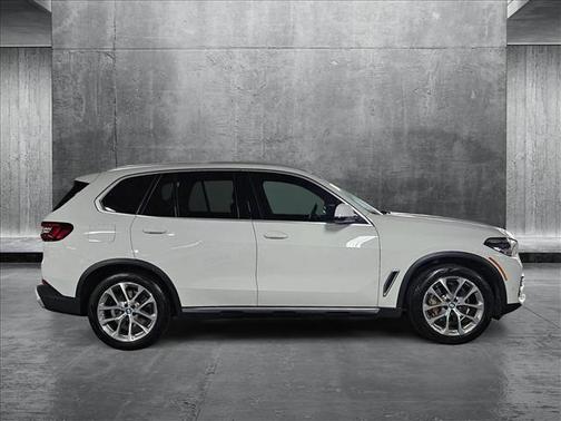 2023 BMW X5 sDrive40i