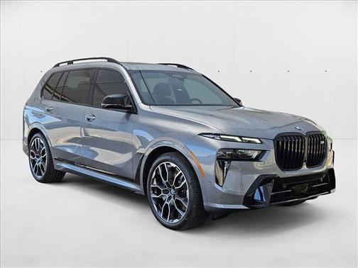 2025 BMW X7 M60i
