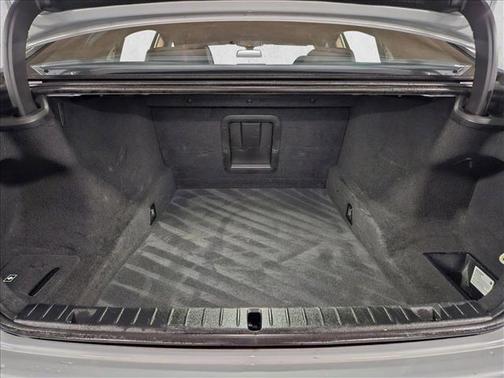 Glacier Silver Metallic 2018 BMW 750 I