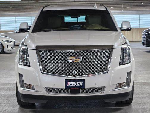 Crystal White Tricoat 2019 Cadillac Escalade ESV Platinum