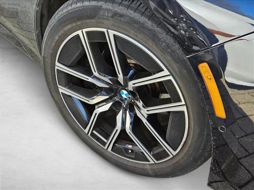2023 BMW 740 i