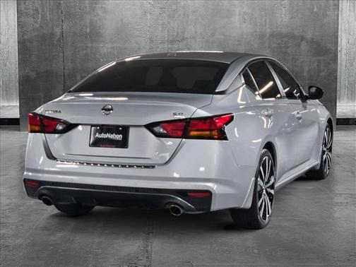 2021 Nissan Altima SR FWD