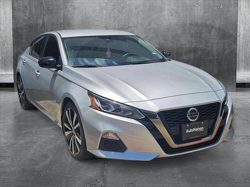 2021 Nissan Altima SR FWD