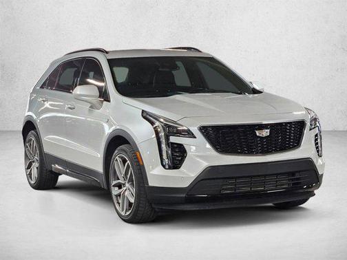 Crystal White Tricoat 2019 Cadillac XT4 Sport