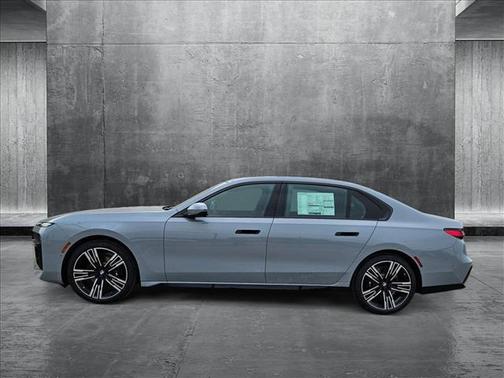 2025 BMW 740 i xDrive