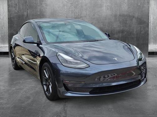 2022 Tesla Model 3 Standard Range