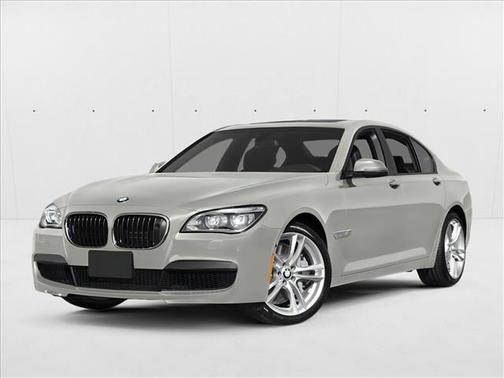 Alpine White 2013 BMW 750 i