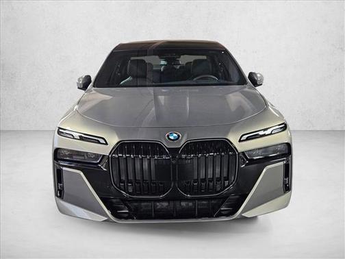 2025 BMW 760 xDrive