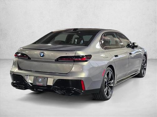 2025 BMW 760 xDrive