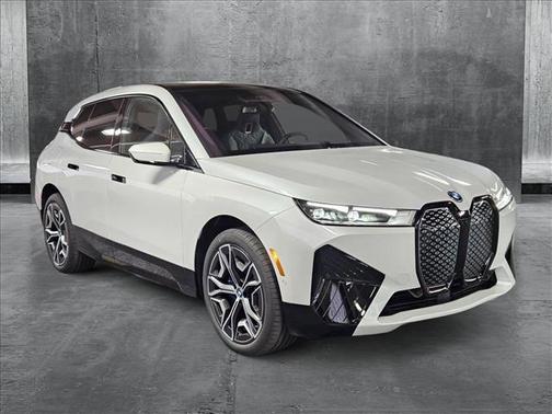 2025 BMW iX xDrive50