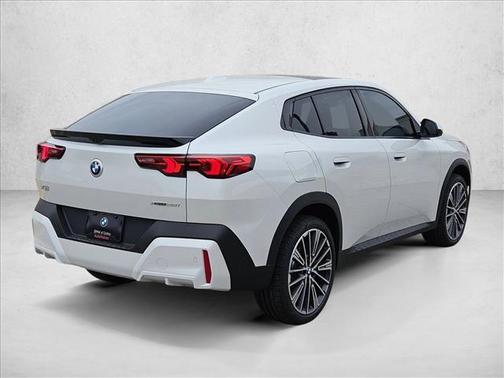 2026 BMW X2 xDrive28i