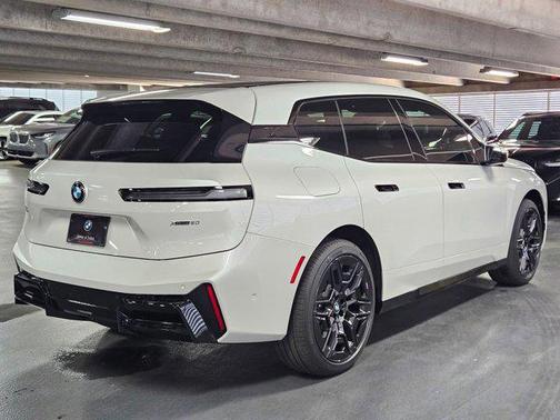 2026 BMW iX xDrive60