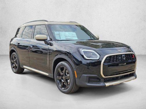Midnight Black II Metallic 2026 MINI Countryman Cooper S ALL4