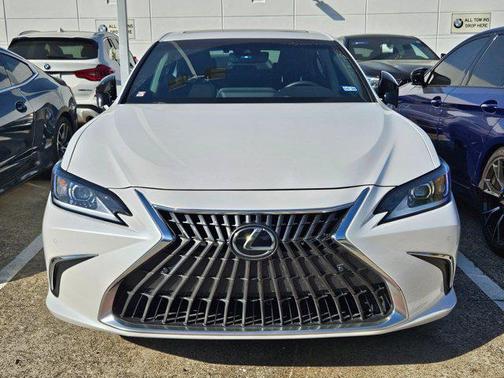 Eminent White Pearl 2024 Lexus ES 350 Base