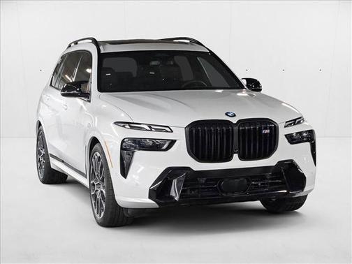 2025 BMW X7 M60i