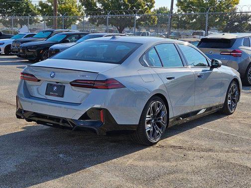 2026 BMW i5 eDrive40