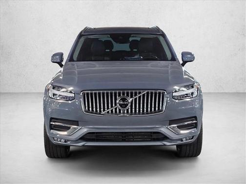2022 Volvo XC90 T6 Inscription
